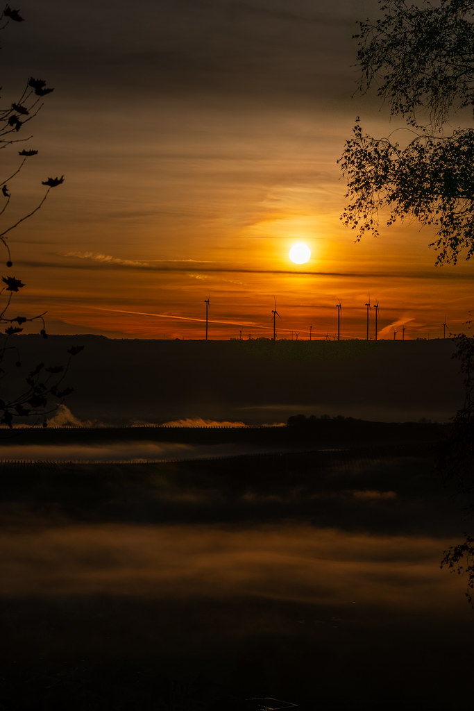 20251112 - Remich Foggy Sunrise - P1056684-HDR
