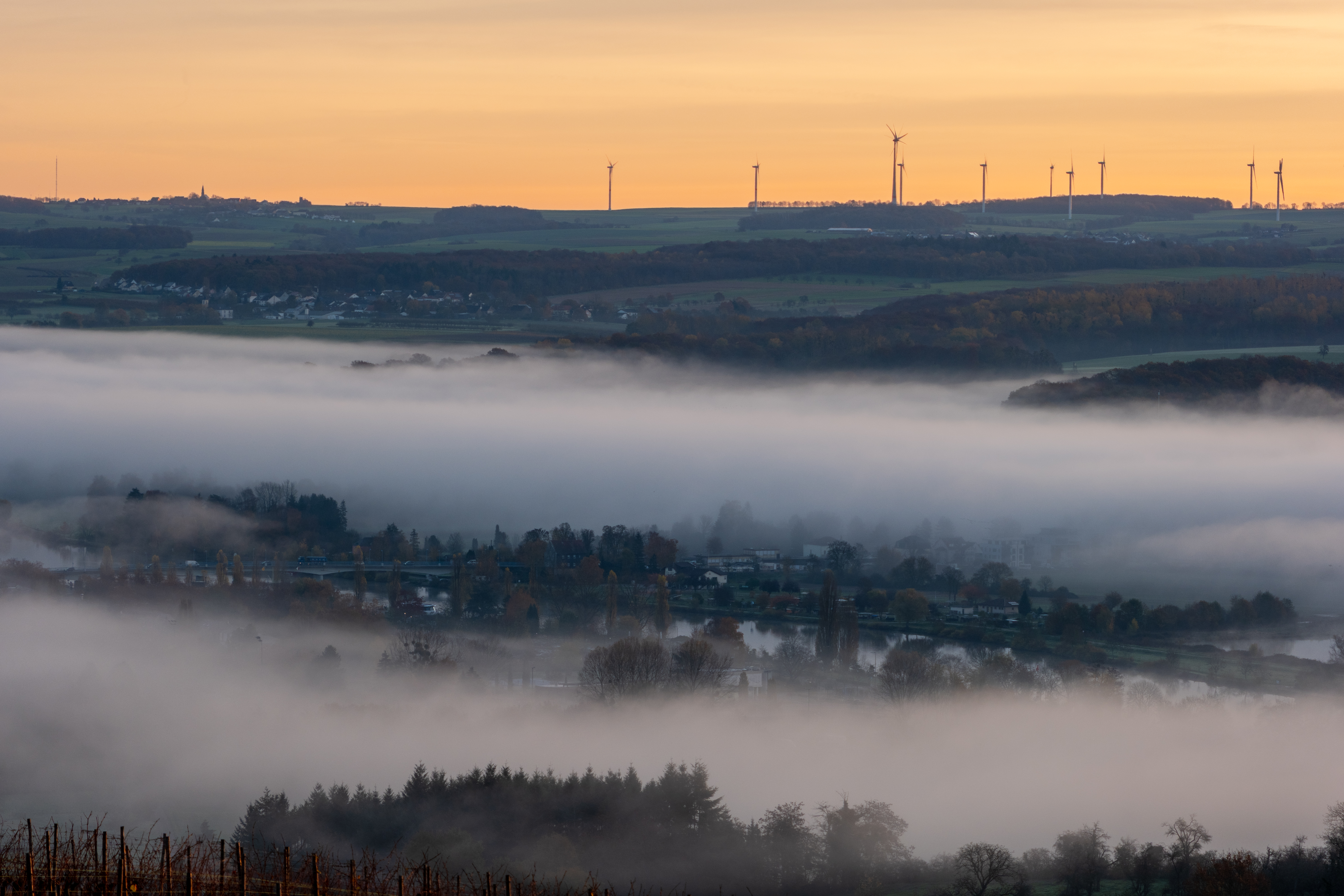 20251112 - Remich Foggy Sunrise - P1056582-HDR